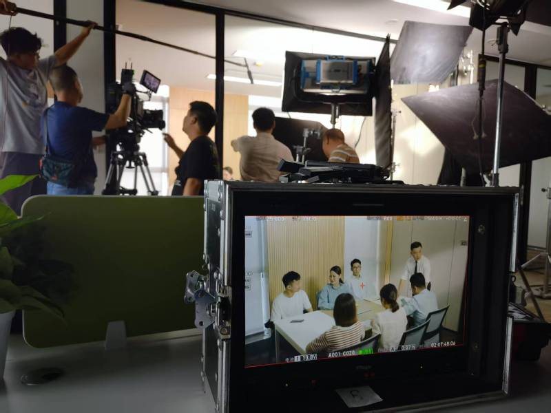 海北TVC拍摄公司：科技产品视觉化大师，诠释未来感与功能美学