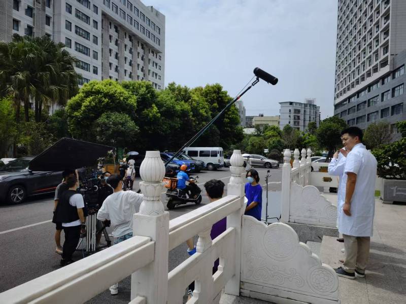 海北广告片拍摄公司低成本实现高规格制作的诀窍